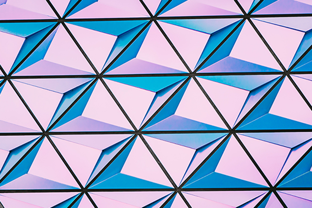 Nuove geometrie tra fisico e digitale: HR e manager a confronto